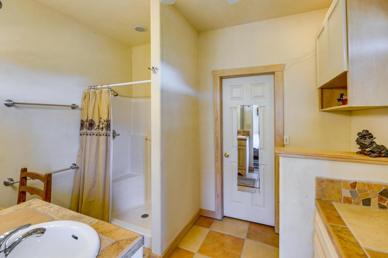 Vibrant Terlingua Vacation Rental Near Big Bend! Екстер'єр фото